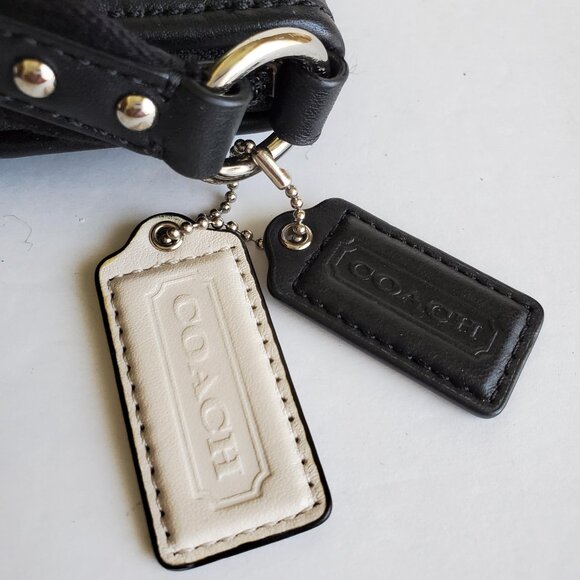 EUC Coach Daisy Leather Swingpack in Black (F49425) - Picture 13 of 15